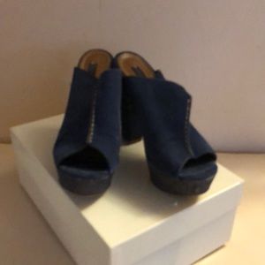 High heel navy blue sandals